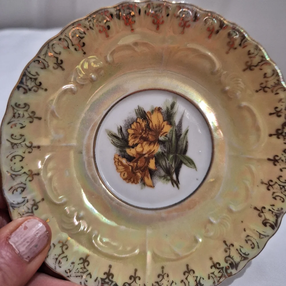 Trimont Ware Japan,and Vintage Daffodils, Cup &  Saucers